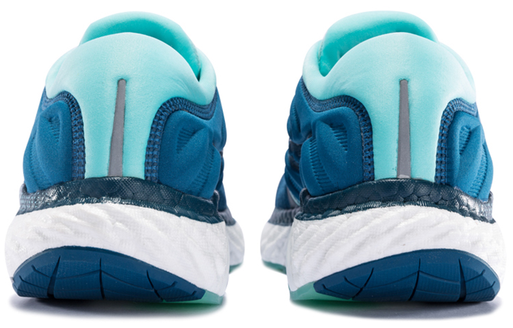 Saucony Hurricane Mesh Cushioning Slip Resistant Lightweight Low top Running Shoes Women’s Blue