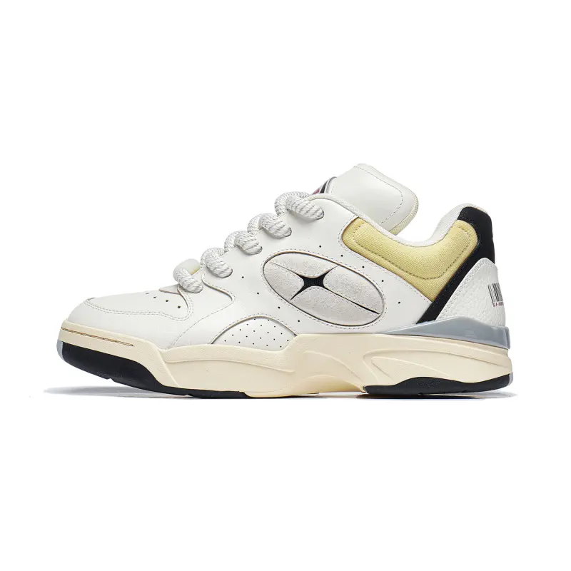 Li Ning Shooting Star Comfortable Low top Running Shoes Unisex Ecru