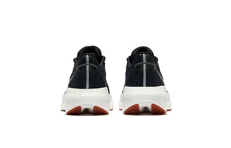 Saucony Triumph 21 Black Gum