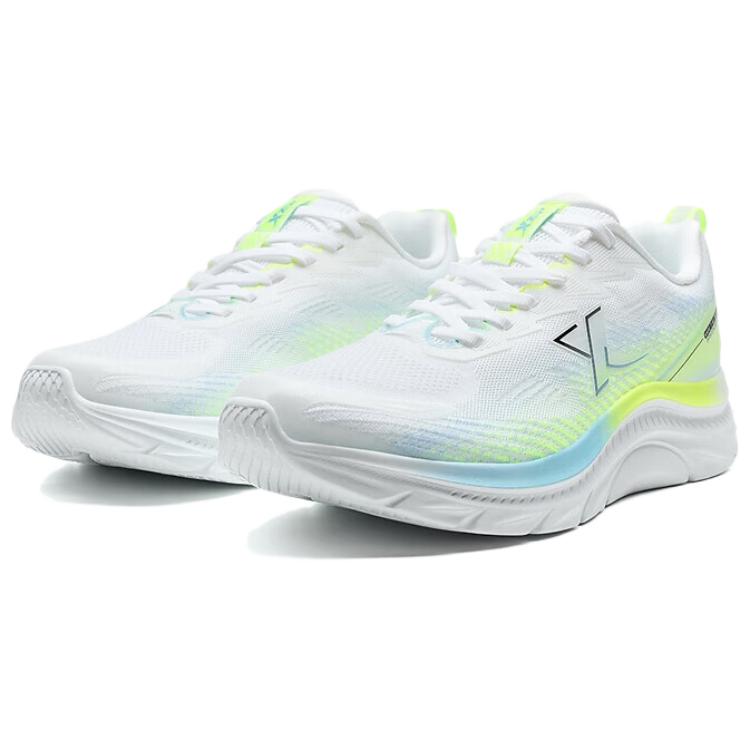 XTEP Coverage Slip Resistant Low top Casual Running Shoes Men’s White