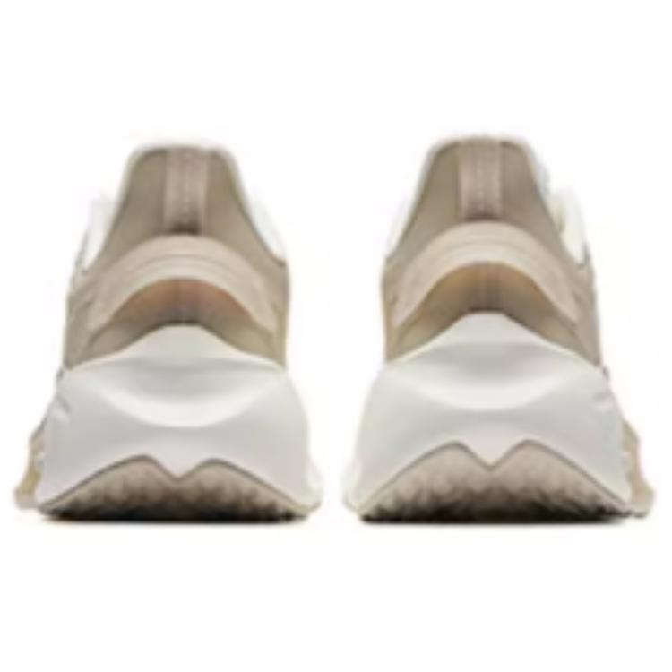 Anta Stinger 5 Cushioning Abrasion Resistant Coverage Low top A SHOCK Technology Midsole
