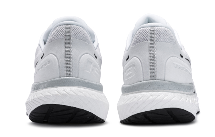 Saucony Triumph 18 Textile, Synthetic Leather Cushioning Slip Resistant Abrasion Resistant Breathable Low top Casual