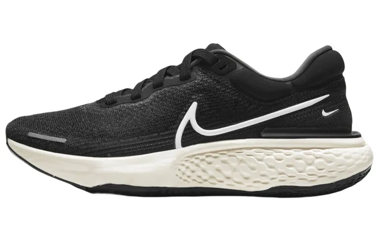 Nike ZoomX Invincible Run Flyknit 'Black White' Women's