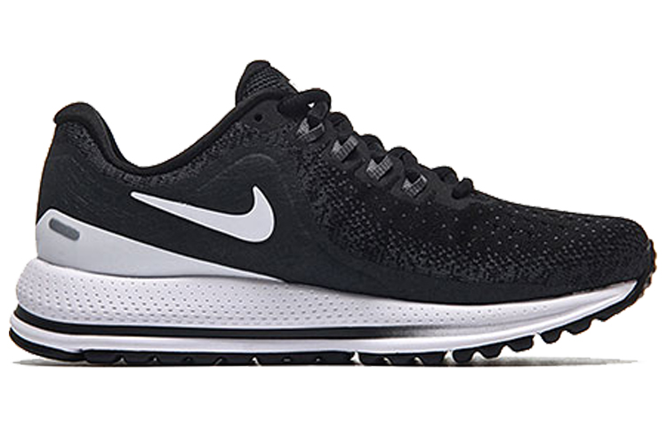 Женские кроссовки Nike Air Zoom Vomero 13 (черно-белые) — фото 2