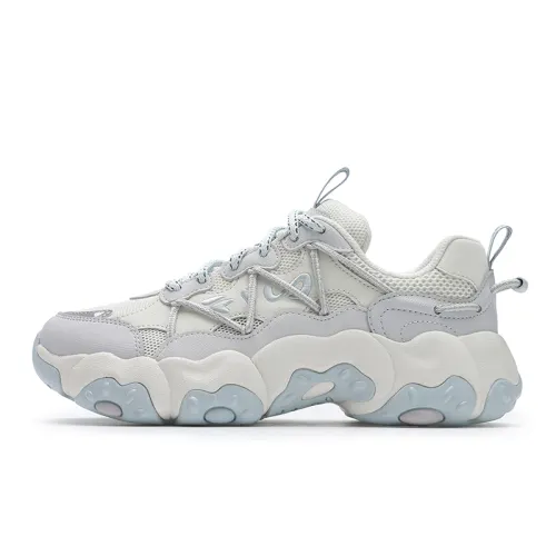FILA FLUID 6 Low top Casual City Commuting Running Shoes Women's White Silver
