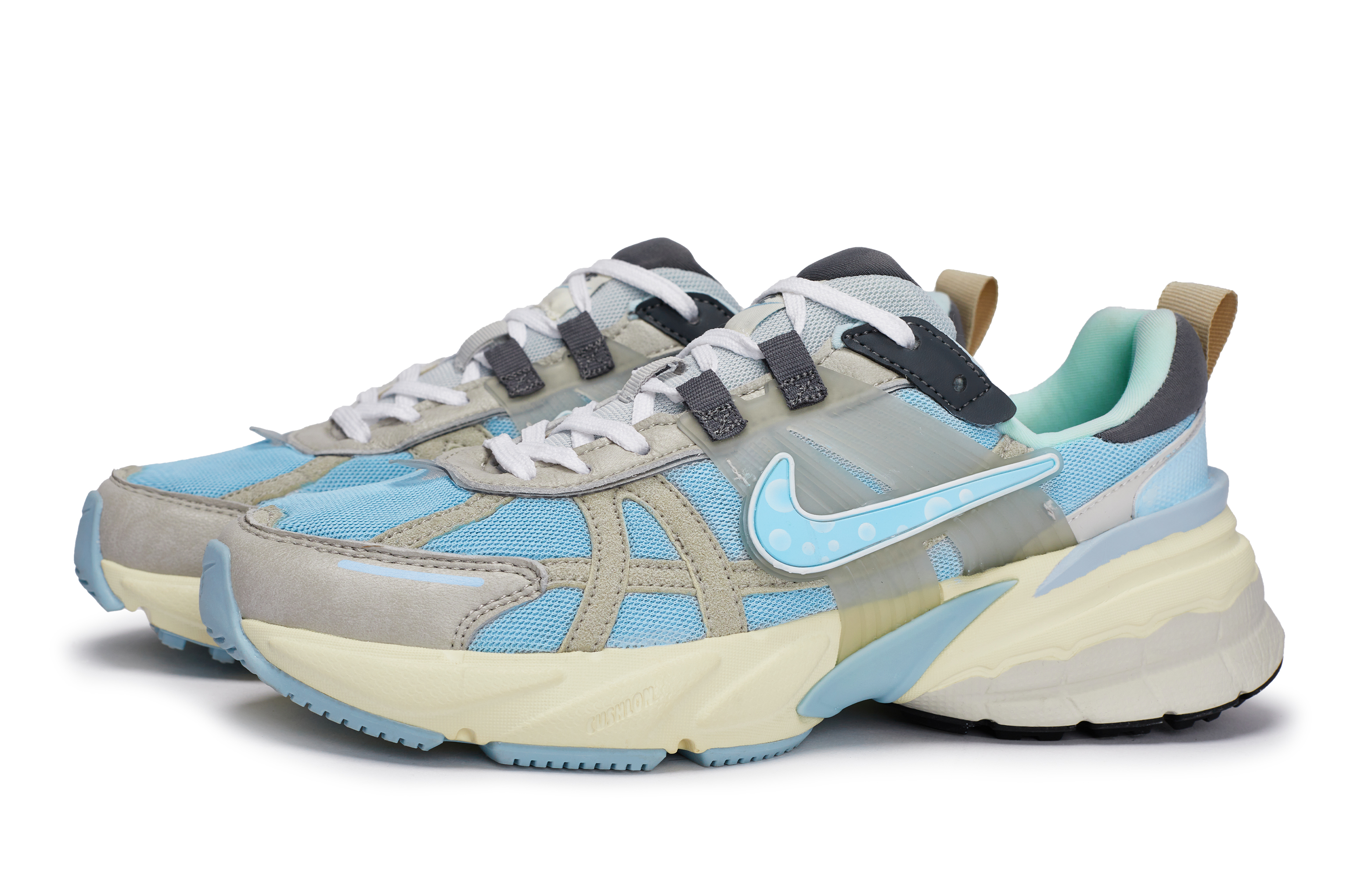 Nike V2K Run Mesh, Textile, Artificial Leather Slip Resistant Lightweight Non slip Lightweight Low top Running Shoes