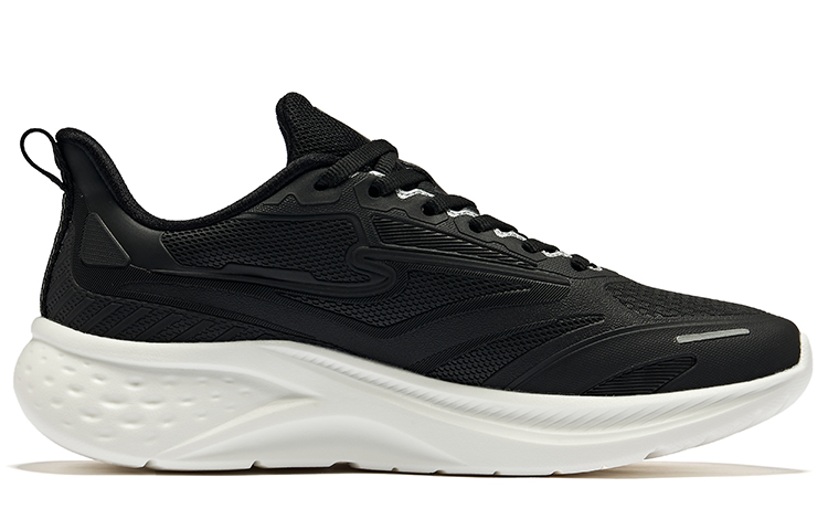Erke Cushioning Breathable Cushioning Breathable Low top Running Shoes Women’s Jet Black Bright Silver