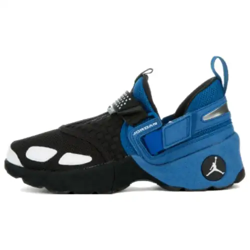 Jordan Trunner Lx Black Team Royal GS