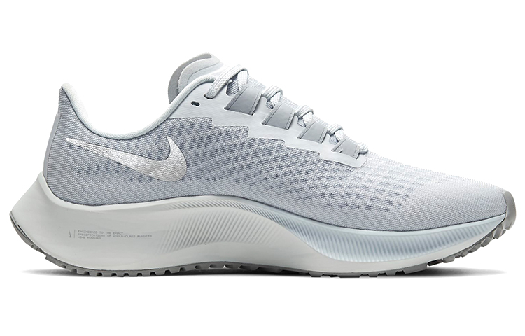Женские кроссовки Nike Pegasus 37 (серо-белые) — Серый / белый — фото 2