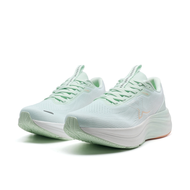 XTEP Running Shoes Women’s Low Top Light Fruit Green/Classic White