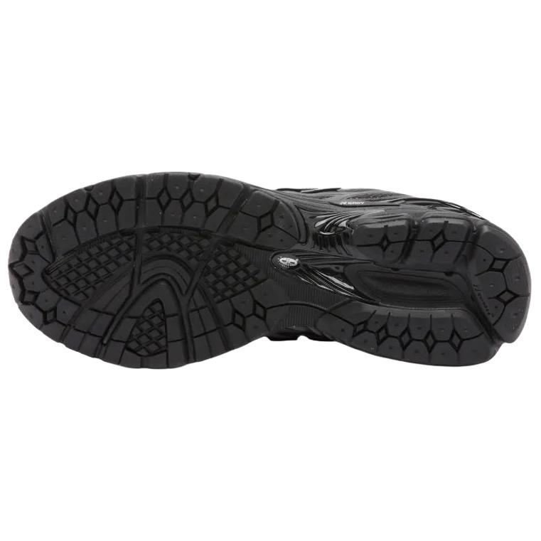 1906 New BalanceW ‘Black Cement’