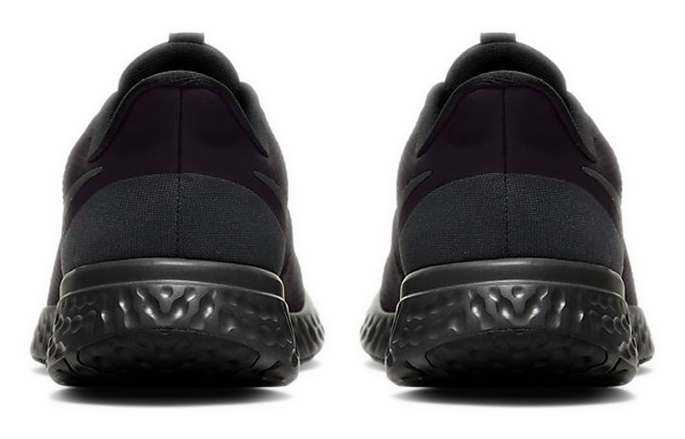 Женские кроссовки Nike REVOLUTION 5 (черный) — Чёрный — фото 5