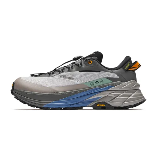 Anta Tan Yue Slip Resistant Abrasion Resistant Low top Running Shoes Men's Gray