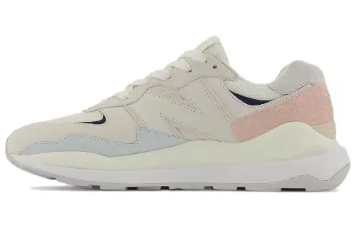 New Balance NB 5740 Comfortable retro fabric leather low-top casual running shoes for men and women, light gray pink