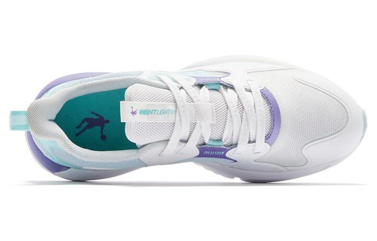 QIAODAN Cushioning Slip Resistant Low top Running Shoes Men’s Jordan White/Tranquil Blue