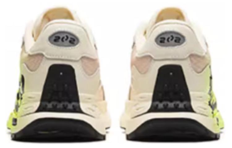 Anta Cushioning, Wear Resistant Low top Running Shoes Men’s Beige Green Black