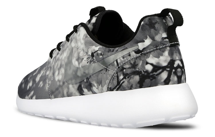 Nike Roshe One Cherry Blossom Women’s