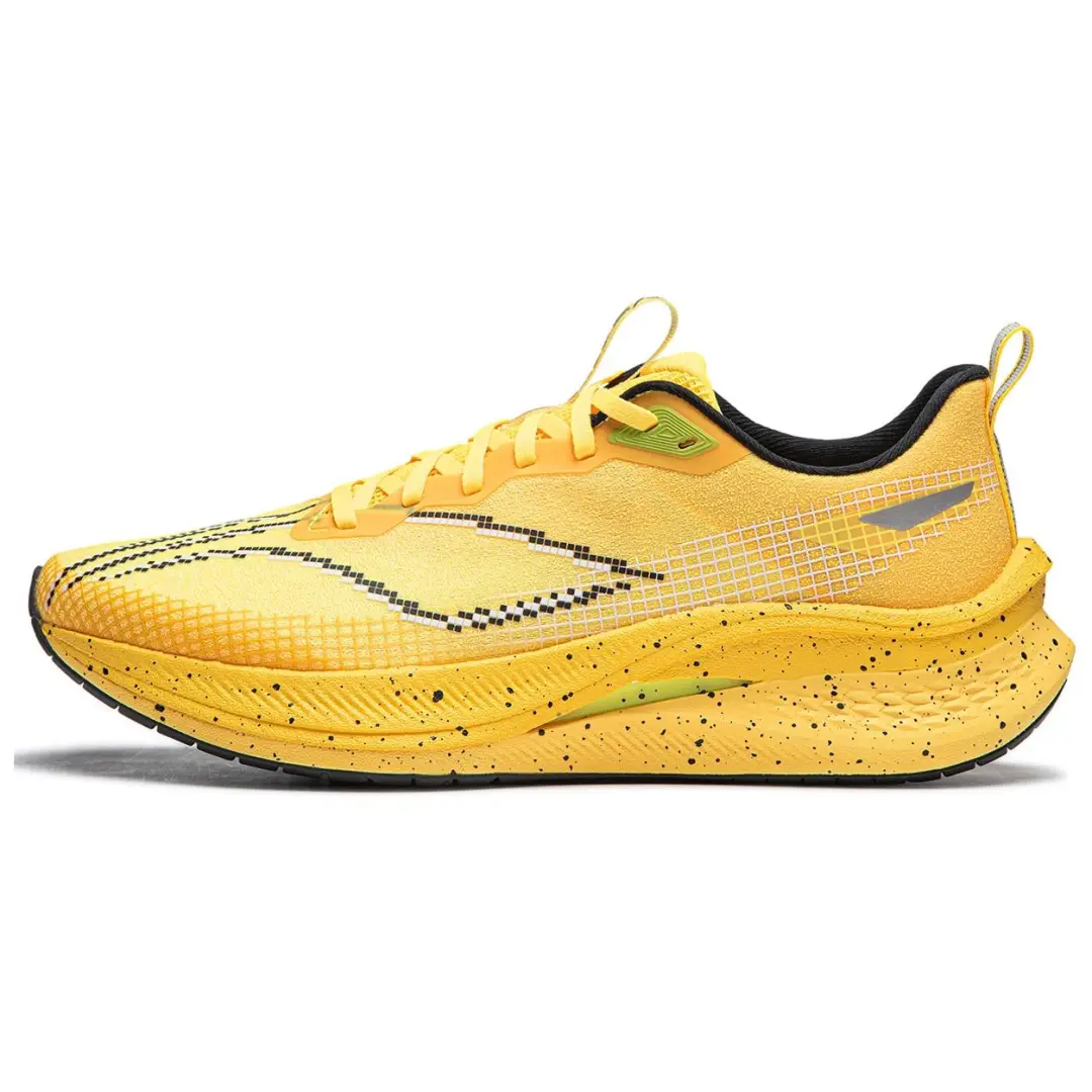 Li Ning Red Hare 7 Pro Cushioning Slip Resistant Low top Casual Training Running Shoes Men's Yellow