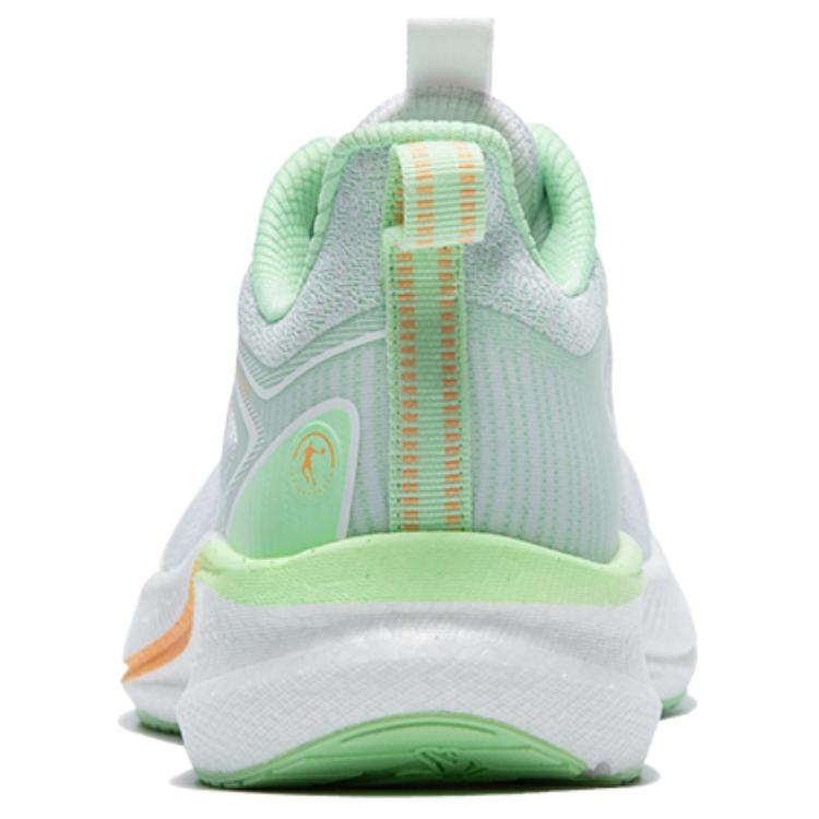 QIAODAN Light Speed 4.0 PLUS Running Shoes Men’s Low Top Jordan White/Ice Stage Green