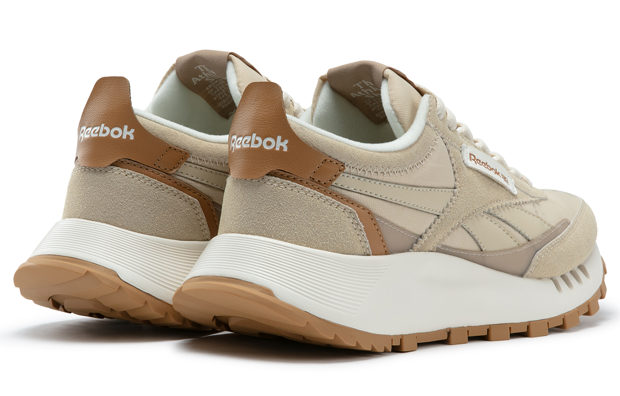 Reebok CL LEGACY W+ Low top Running Shoes Unisex Beige