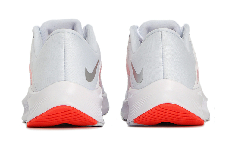 Женские кроссовки Nike Quest 3 (бело-красные) — фото 3