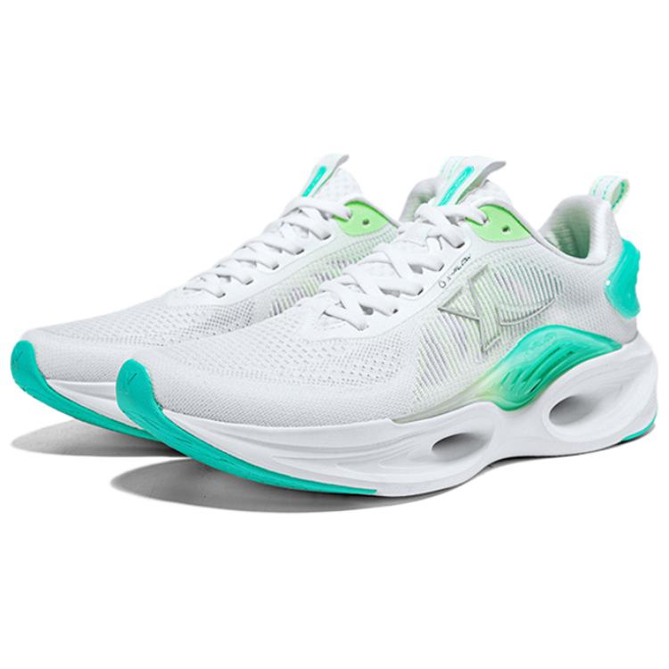 XTEP Cushioning Breathable Low top Running Shoes Men’s White Green