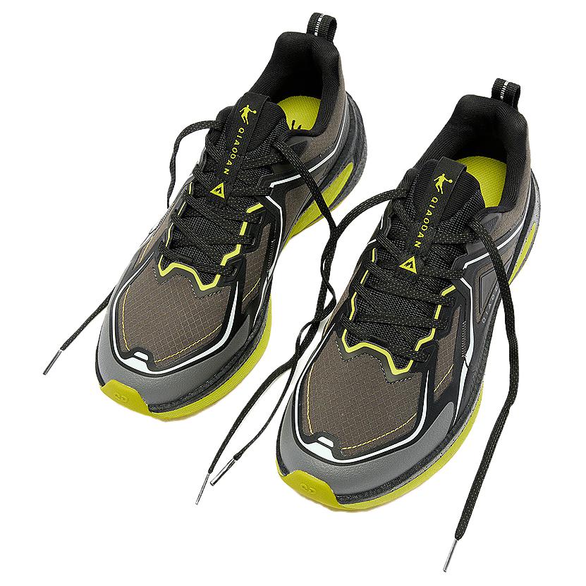 QIAODAN Slip Resistant, Abrasion Resistant, Rebound Low top Sprint Running Shoes Men’s Brown Black Green