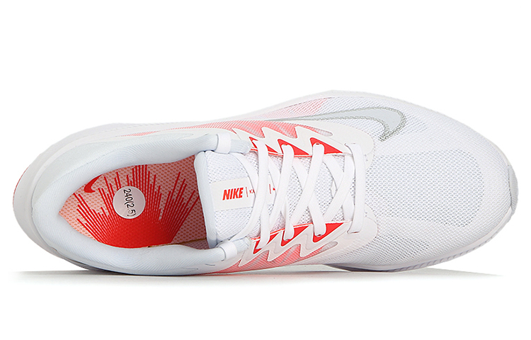 Женские кроссовки Nike Quest 3 (бело-красные) — фото 4