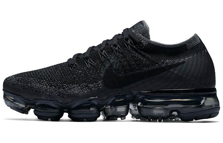 Женские кроссовки Nike Air VaporMax Triple Black (черные)