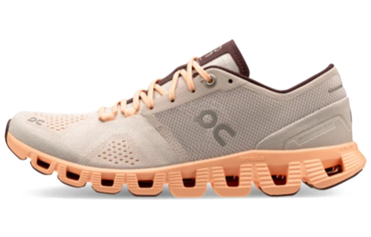 On Running Cloud X Silver AlmOnd Women’s