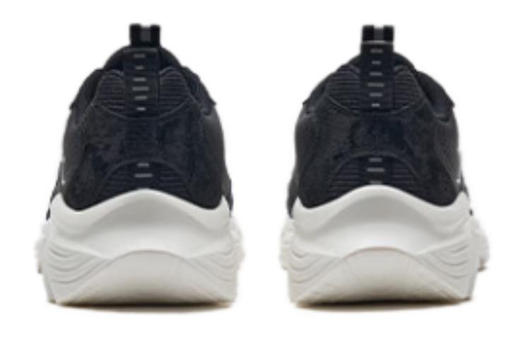 XTEP Cushioning Slip Resistant Abrasion Resistant Low top Running Shoes Men’s Black White