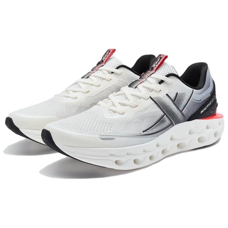 XTEP Abrasion Resistant Breathable Low top Casual Running Shoes Men’s White Black
