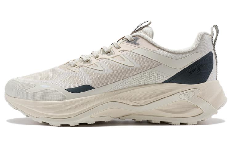 XTEP Comfortable And Trendy Slip Resistant Abrasion Resistant Low top Running Shoes Men’s White Black
