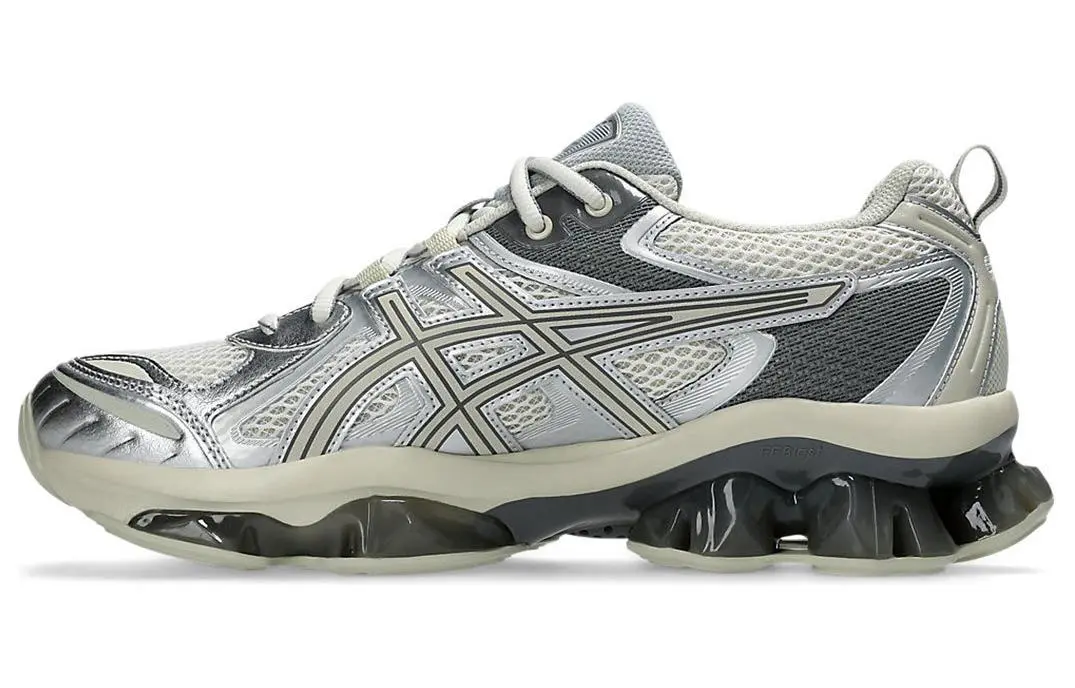 ASICS Gel Quantum Kinetic White Light Dust