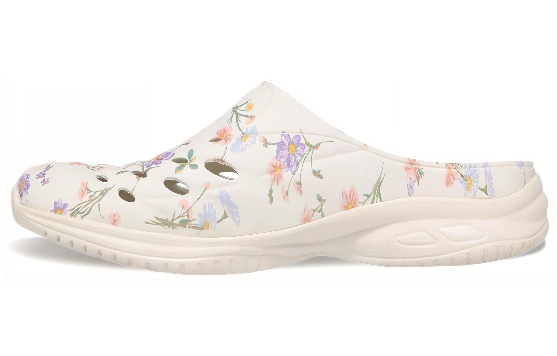 Skechers Commute Time Closed Toe Slippers Women's White