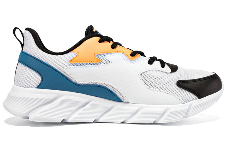 Erke Comfortable Abrasion Resistant, Breathable, Lightweight Low top Running Shoes Men’s White Black