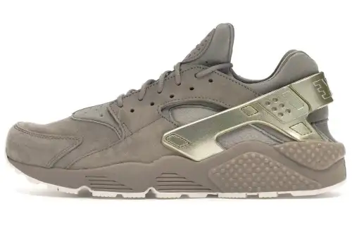 Nike Air Huarache Premium 'Metallic Gold Coin'