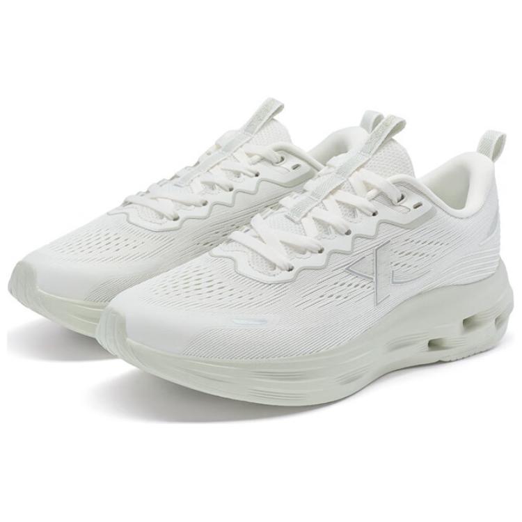 XTEP Slip Resistant Slip Resistant Low top Running Shoes Women’s White