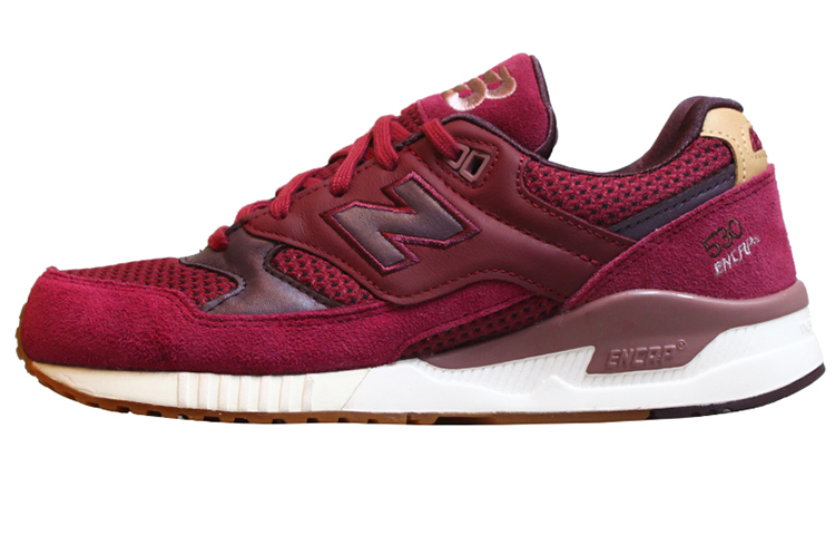 酒红色