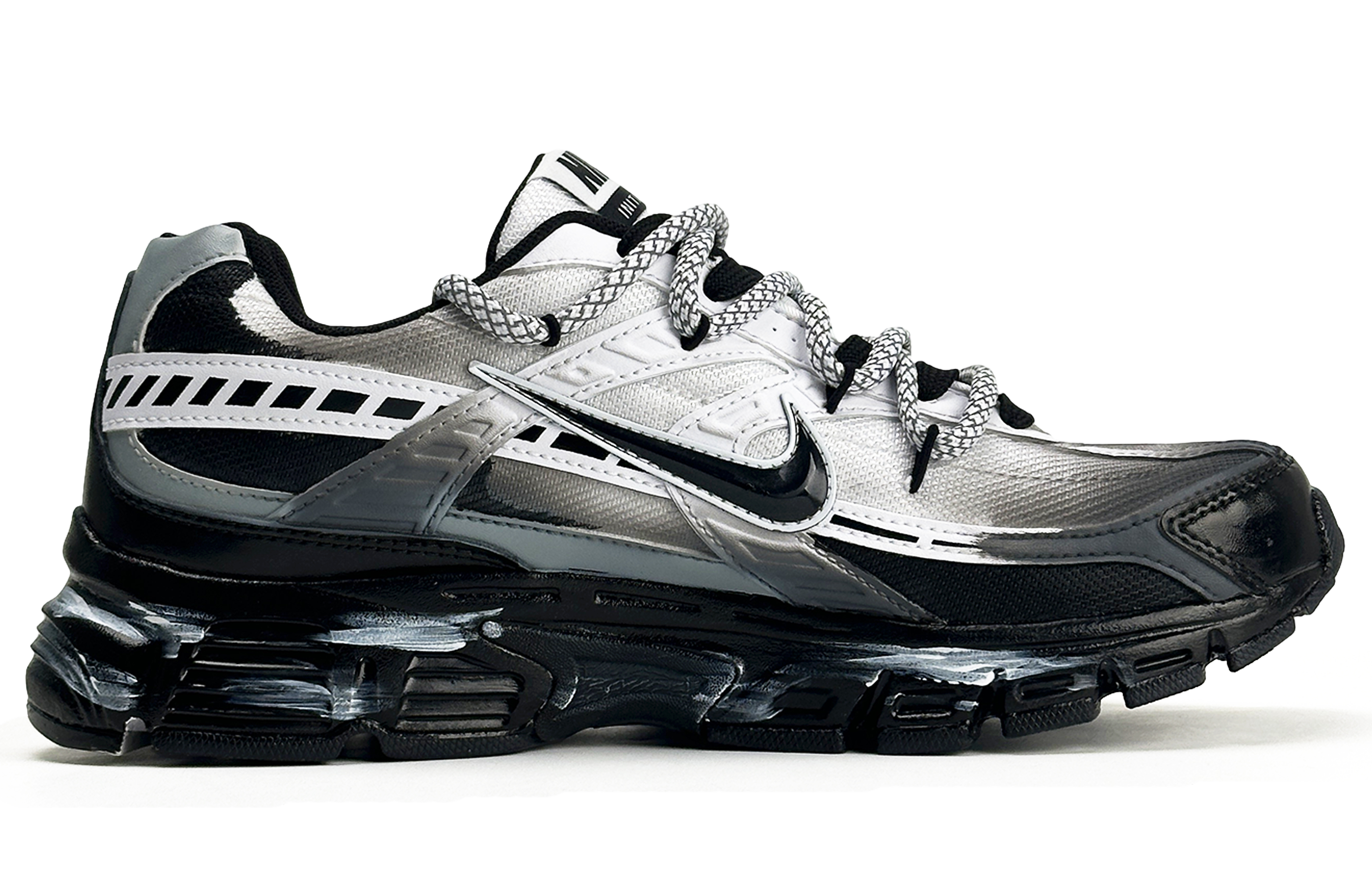 Nike Initiator Abrasion Resistant Support Low top Casual City Commuting Running Shoes Unisex Black White