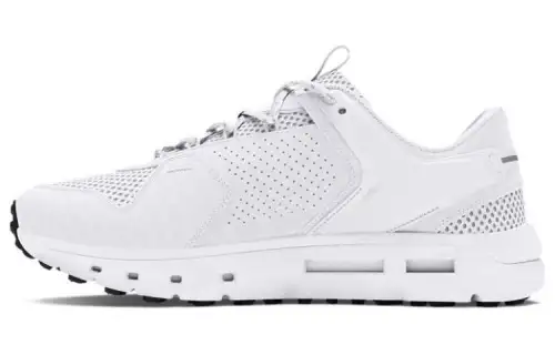 Under Armour Leather, Textile Cushioning, Wear Resistant Low top Casual Running Shoes Men's White