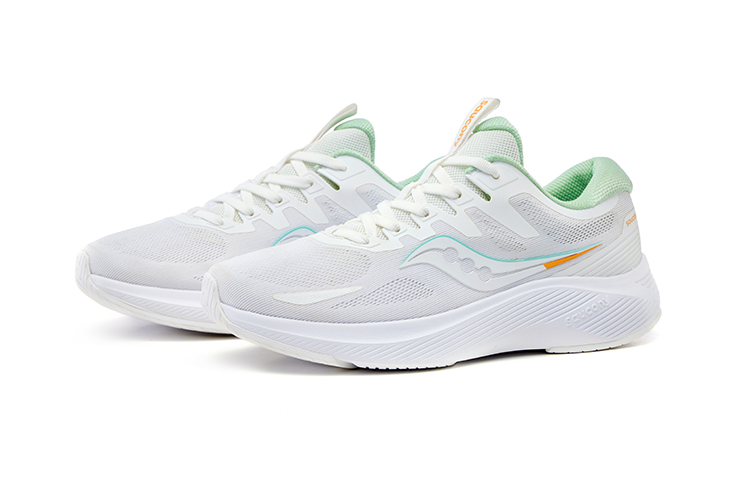 Saucony Low top Running Shoes Women’s White Green