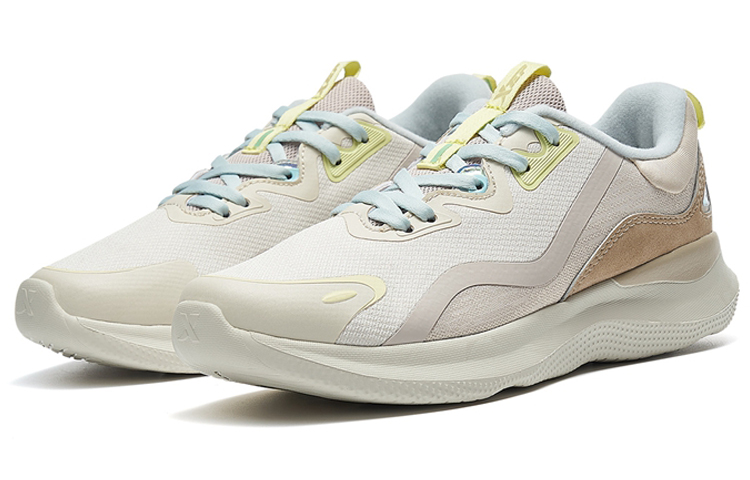 XTEP Soft Cube Running Shoes Women’s Low Top Beige/Gray