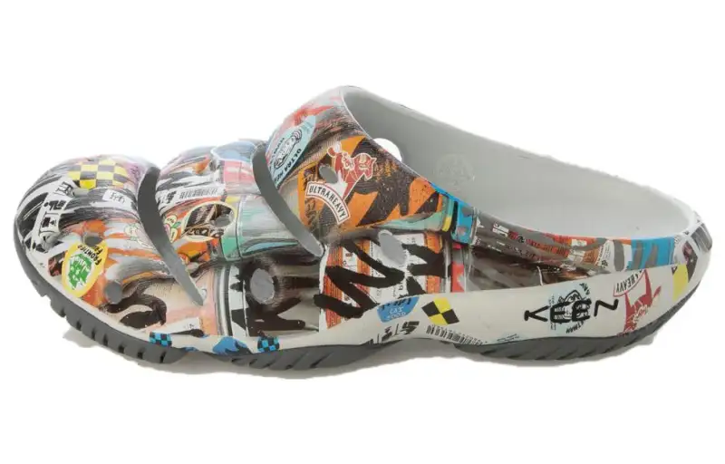 Keen Yogui Artsfull Closed Toe Slippers Men's Brown