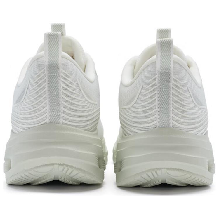 XTEP Slip Resistant Slip Resistant Low top Running Shoes Women’s White