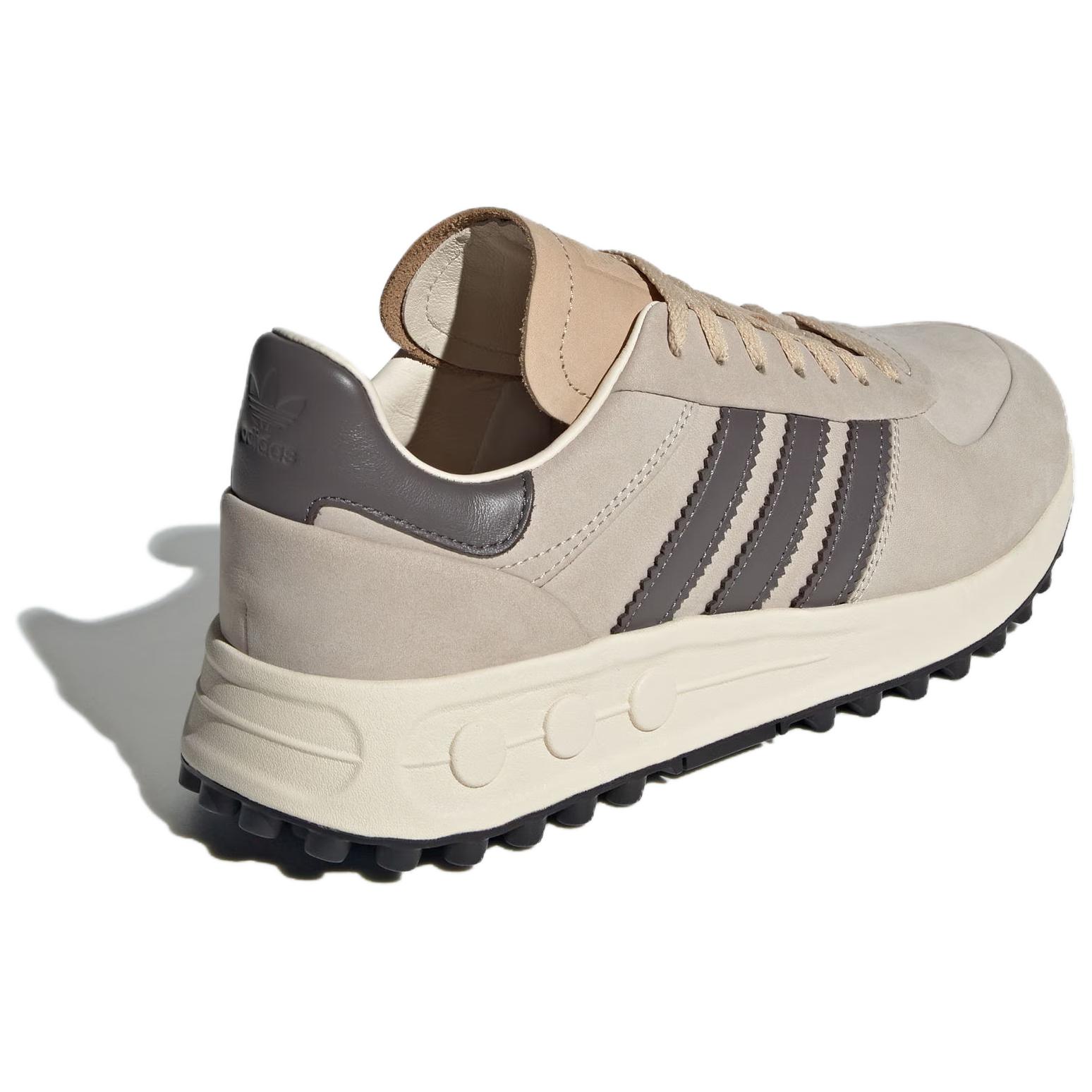 La Trainer Adidas Originals Xlg ‘Wonder Beige’
