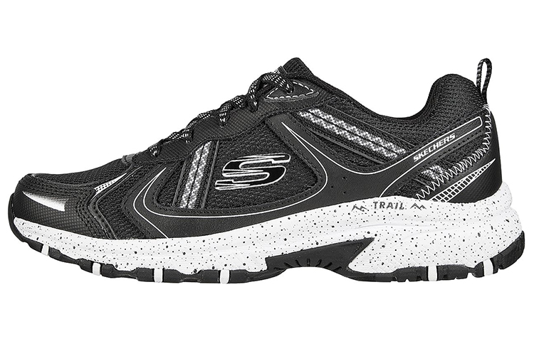 Skechers Hillcrest Vast Adventure Low top Running Shoes Women’s Black White