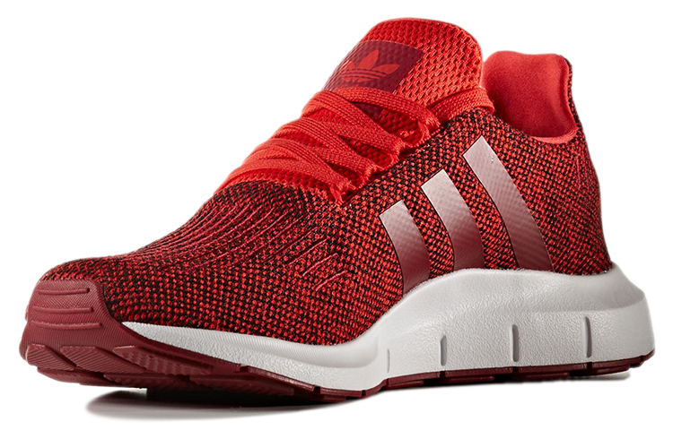 Adidas Swift Run ‘Red’
