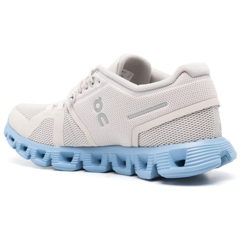 On Cloud 5 Low top Running Shoes Women’s Beige Blue