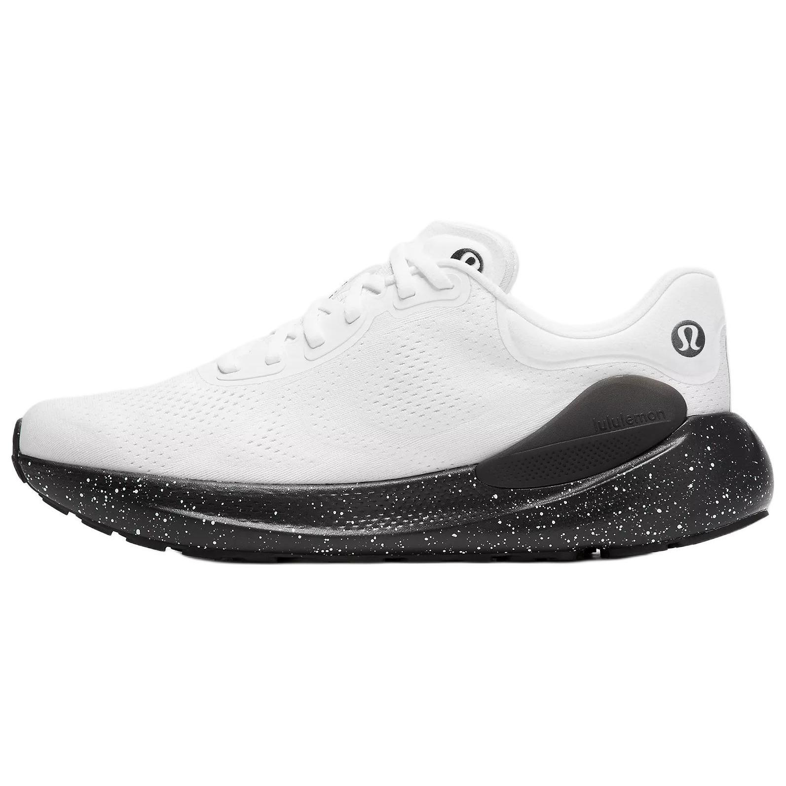 Lululemon Beyondfeel Comfortable Abrasion Resistant Support Low top Trail Running Shoes Men’s White Black